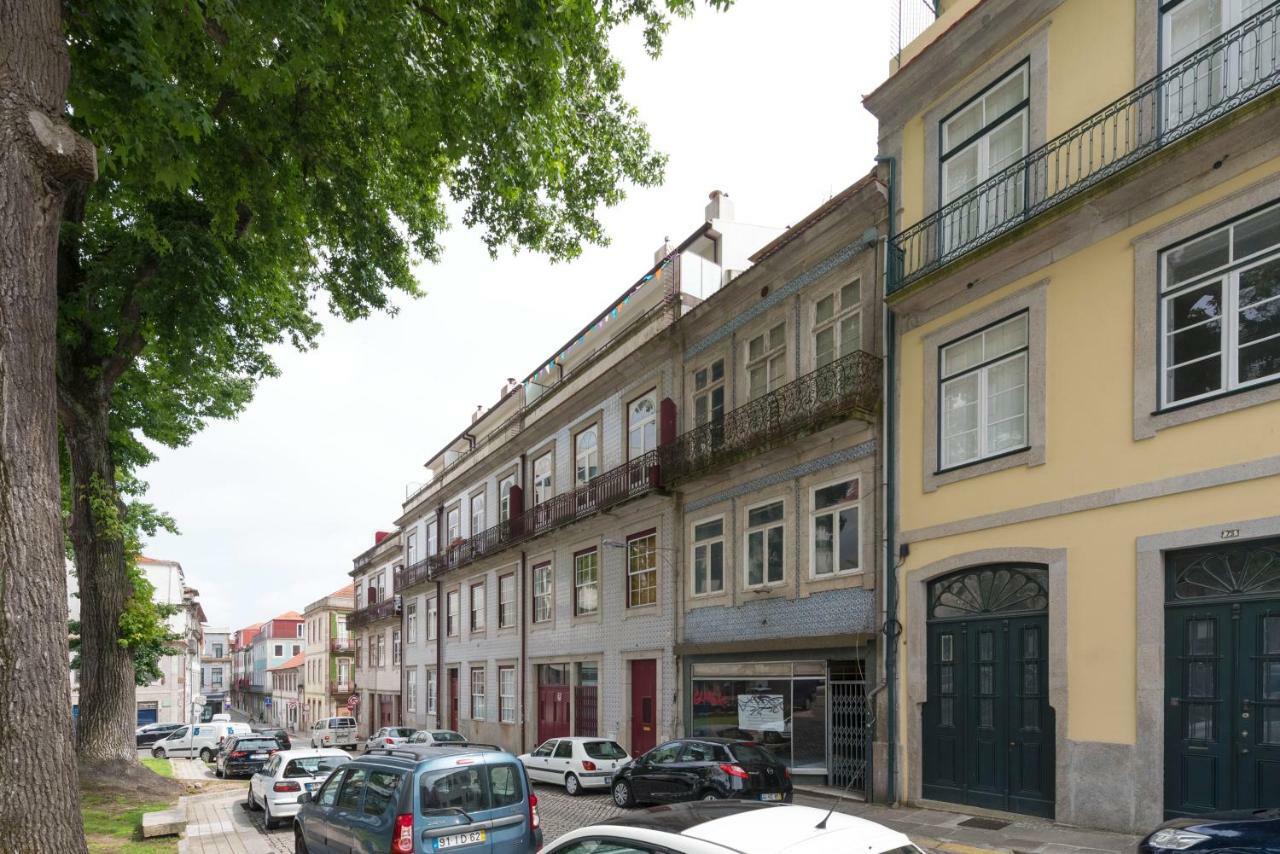 Lovelystay - The Porto Getaway W/ Free Parking ภายนอก รูปภาพ