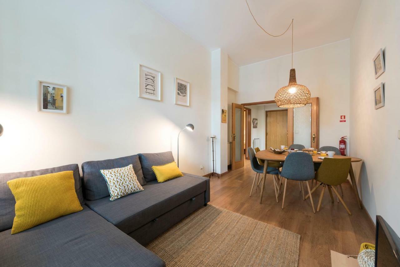 Lovelystay - The Porto Getaway W/ Free Parking ภายนอก รูปภาพ